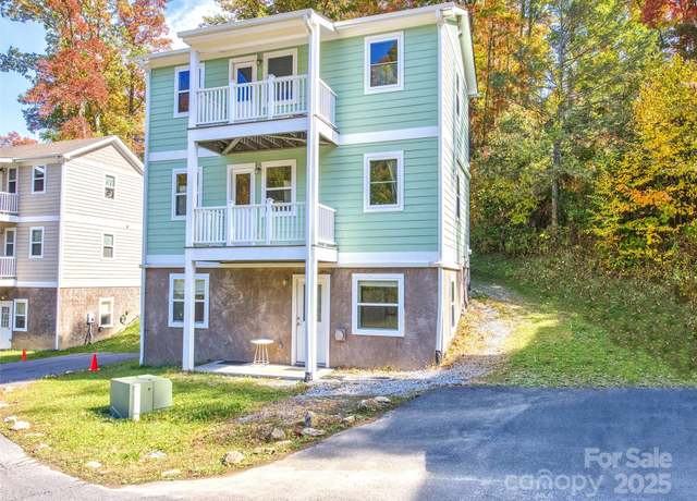 Property at 12 Lila Ln, Leicester, NC 28748, 2 beds, 3 baths