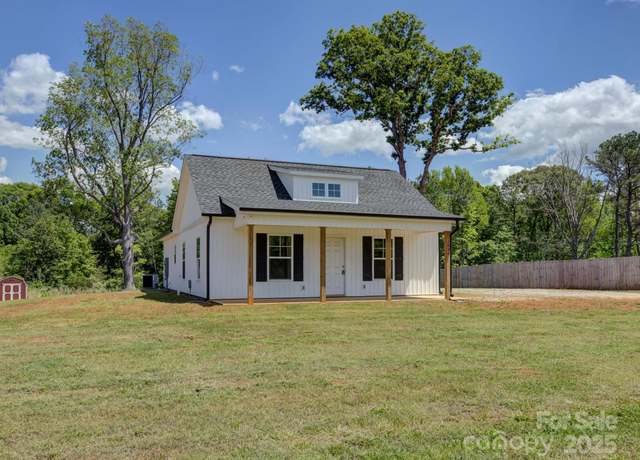 Property at 1454 King Rd, York, SC 29745, 3 beds, 2 baths