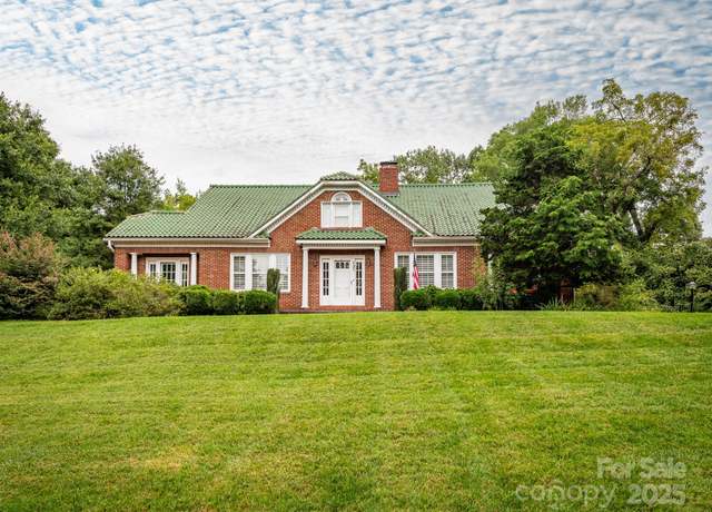 Property at 121 Louise Dr SE, Concord, NC 28025, 4 beds, 2 baths