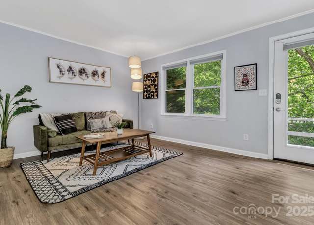 Property at 35 Avondale Rd, Asheville, NC 28803, 3 beds, 1 bath