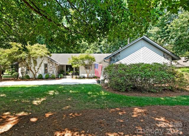 Property at 4332 Rounding Run Rd, Charlotte, NC 28277, 3 beds, 2 baths