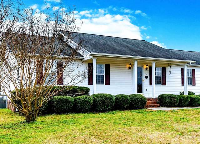 Property at 1976 Mcilwain Rd, Lancaster, SC 29720, 3 beds, 2 baths