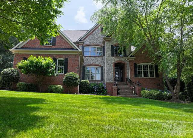 Property at 252 Bay Shore Loop, Mooresville, NC 28117, 4 beds, 3.5 baths