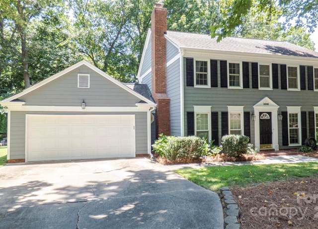 Property at 3008 Heathcroft Ct, Charlotte, NC 28269, 3 beds, 2.5 baths