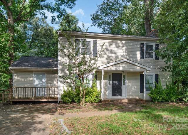 Property at 570 Scaleybark Rd, Rock Hill, SC 29732, 3 beds, 2.5 baths