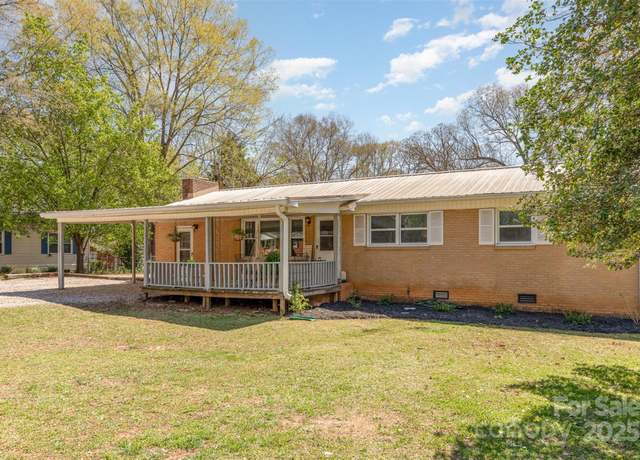 Property at 1747 Williams Cir, Lancaster, SC 29720, 3 beds, 1 bath