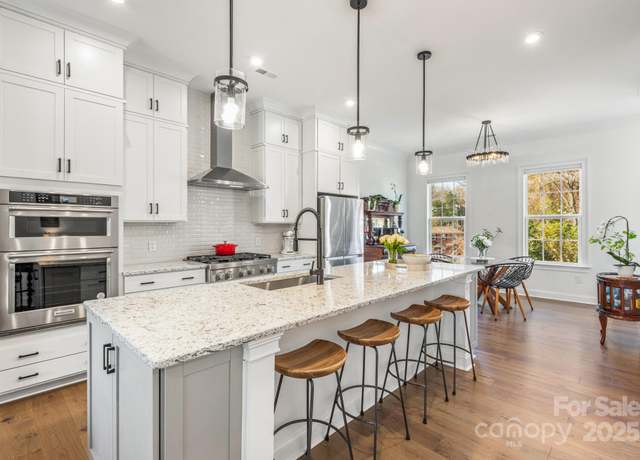 Property at 2558 Deacon Ave, Charlotte, NC 28204, 3 beds, 4 baths