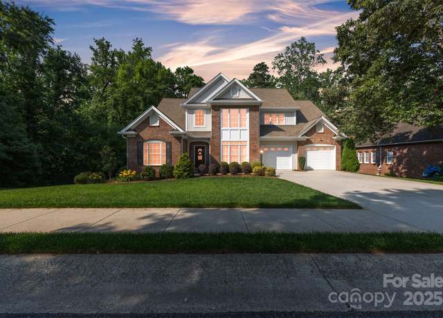 Property at 1747 30th Avenue Dr NE, Hickory, NC 28601, 6 beds, 4 baths