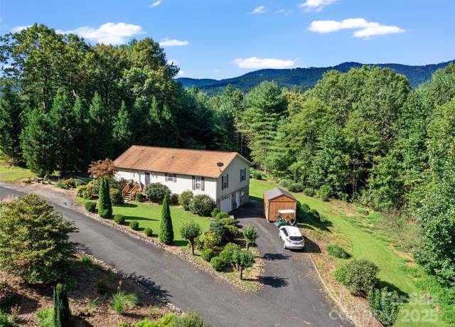 Property at 282 Sourwood Dr, Spruce Pine, NC 28777, 3 beds, 3 baths