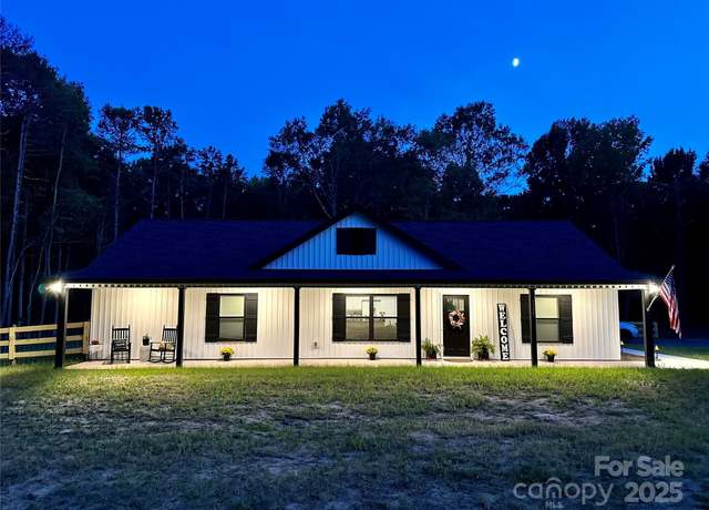 Property at 2227 Charlotte Hwy, York, SC 29745, 3 beds, 2 baths