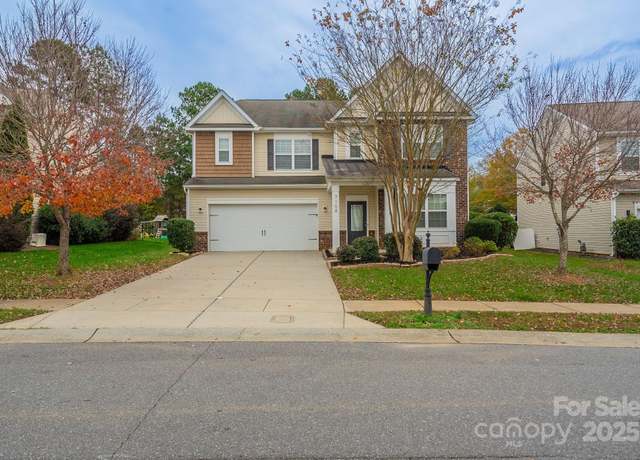 Property at 7108 Kinley Commons Ln, Charlotte, NC 28278, 5 beds, 4.5 baths