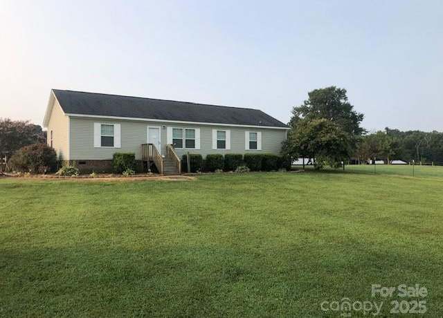 Property at 7104 Sandy Smith Rd, Marshville, NC 28103, 3 beds, 2 baths