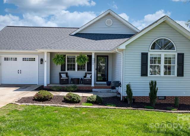 Property at 4808 Thoreau Dr, Conover, NC 28613, 3 beds, 2 baths