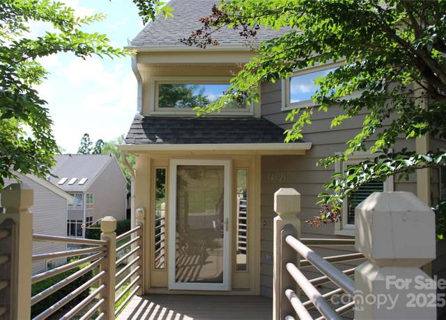Property at 14621 Waterside Dr, Charlotte, NC 28278, 3 beds, 2.5 baths