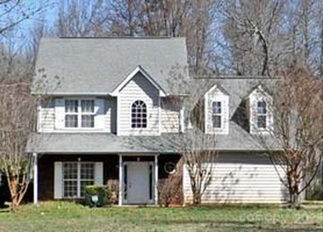 Property at 3429 Sunset Rd, Charlotte, NC 28216, 3 beds, 2.5 baths
