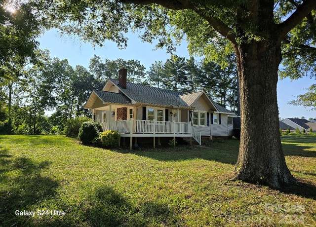 Property at 1176 Shearers Rd, Mooresville, NC 28115, 3 beds, 2 baths