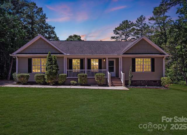 Property at 5564 N Hillsdale Dr, Fort Lawn, SC 29714, 3 beds, 2 baths