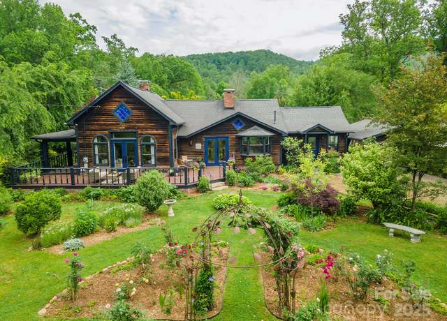 Property at 528 Padgettown Rd, Black Mountain, NC 28711, 3 beds, 2 baths