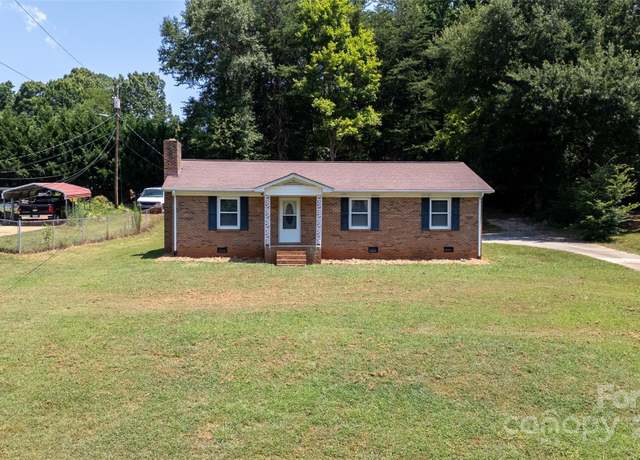 Property at 120 Lafayette Rd, Stanley, NC 28164, 3 beds, 2 baths