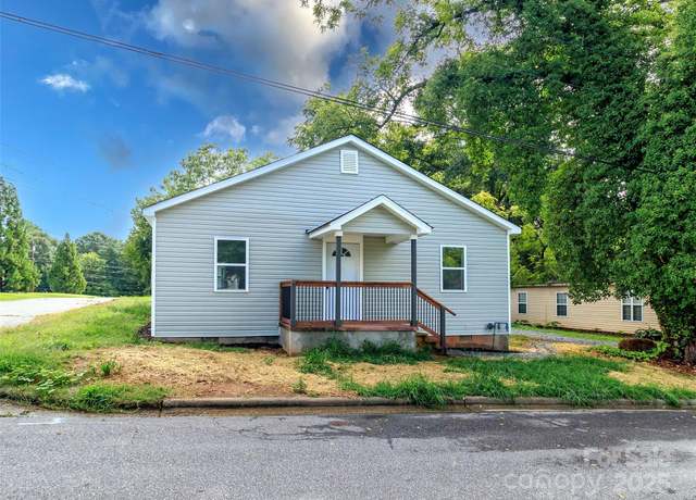 Property at 317 S High St, Lincolnton, NC 28092, 2 beds, 2 baths