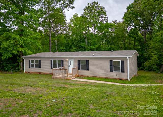 Property at 105 Peridot Dr, Statesville, NC 28625, 4 beds, 2 baths