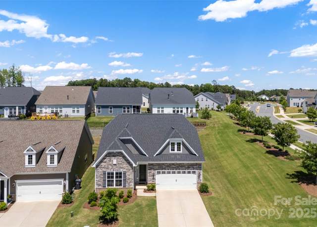 Property at 19004 Dry Narrows Way, Charlotte, NC 28278, 4 beds, 2 baths