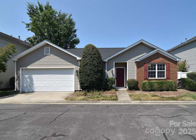 Property at 8655 Meadowmont View Dr, Charlotte, NC 28269, 3 beds, 2 baths