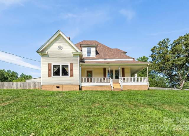 Property at 205 Abington Rd NW, Lenoir, NC 28645, 4 beds, 2 baths