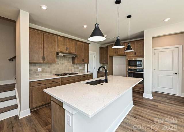 Property at 139 Armstrong Rd, Belmont, NC 28012, 4 beds, 2.5 baths