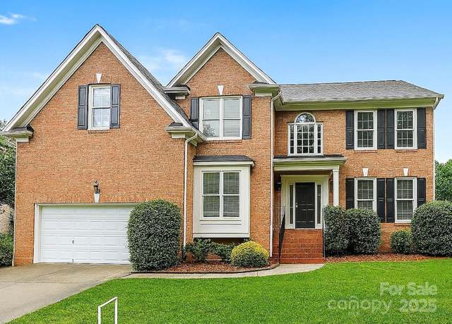 Property at 138 Montibello Dr, Mooresville, NC 28117, 5 beds, 2.5 baths
