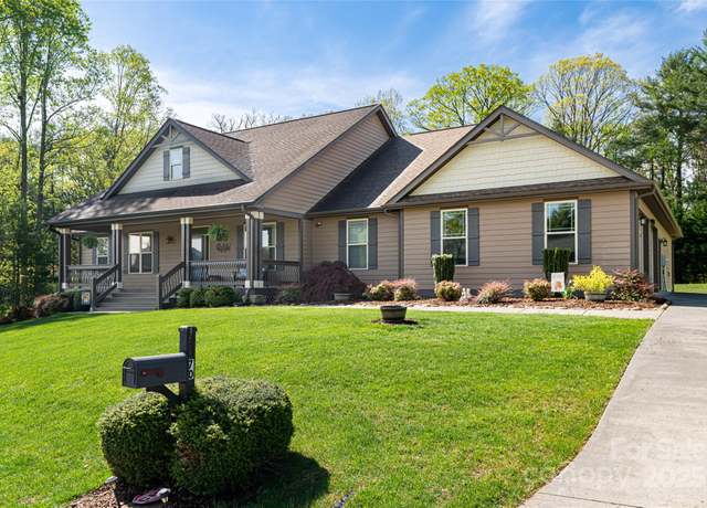 Property at 70 King Heights Dr, Fletcher, NC 28732, 4 beds, 3.5 baths