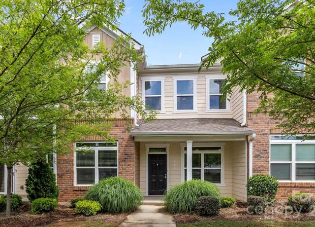 Property at 206 Overstone Ct, Fort Mill, SC 29715, 3 beds, 2.5 baths