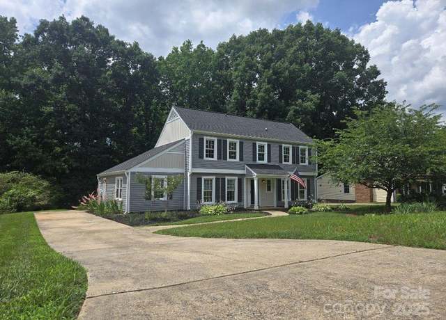 Property at 1133 Bloom Wood Ln, Matthews, NC 28105, 4 beds, 2.5 baths