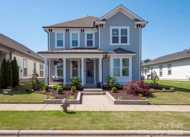 Property at 371 Luray Way, Rock Hill, SC 29730, 3 beds, 2.5 baths
