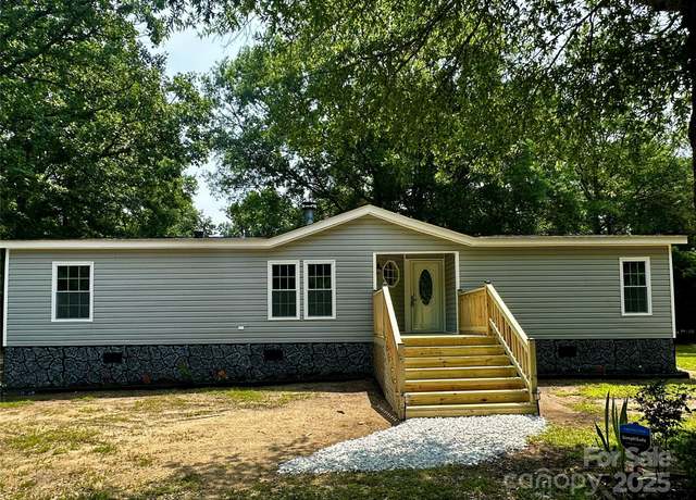 Property at 5458 Foxcroft Dr, Fort Lawn, SC 29714, 3 beds, 2 baths