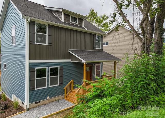 Property at 396 Deaverview Rd, Asheville, NC 28806, 3 beds, 2.5 baths