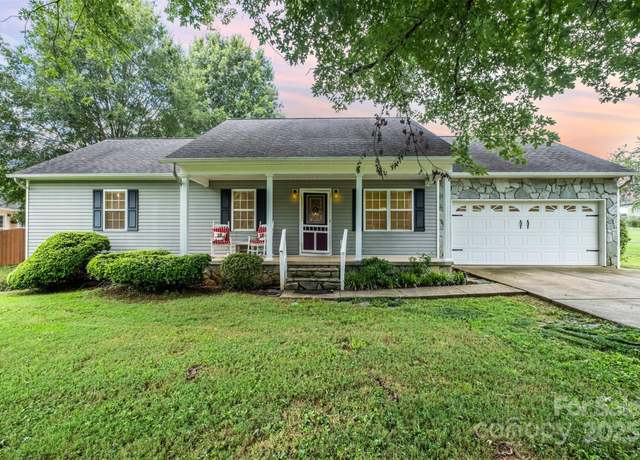 Property at 2076 Summerfield Cir, Conover, NC 28613, 3 beds, 2 baths