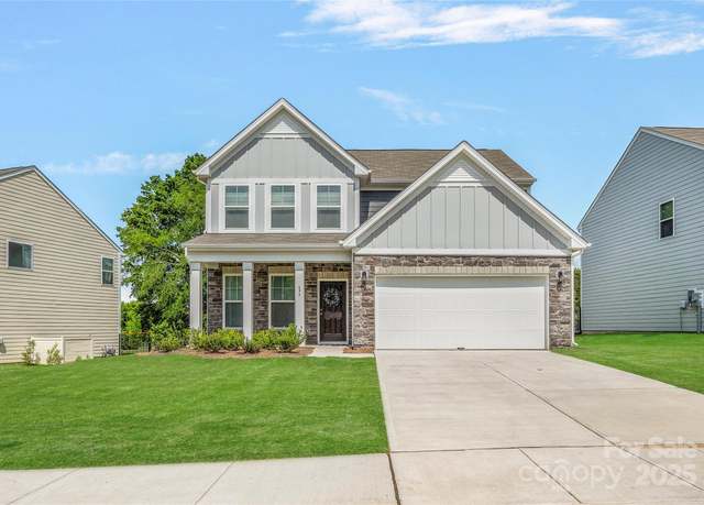 Property at 699 Kitfox Dr NW, Concord, NC 28027, 3 beds, 2.5 baths