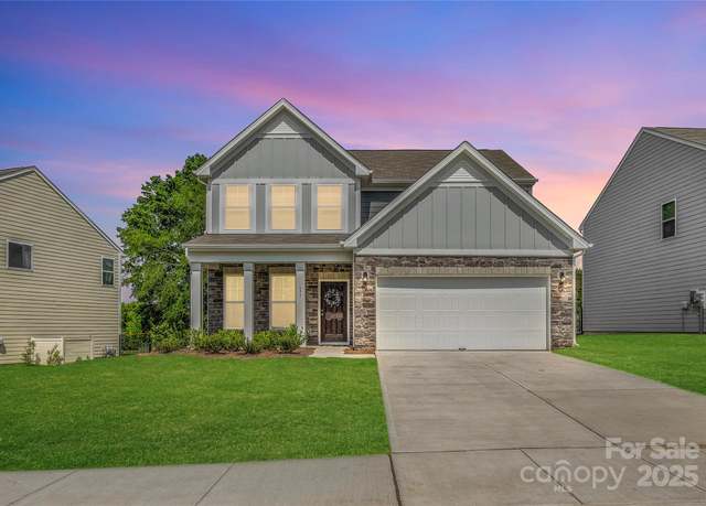 Property at 699 Kitfox Dr NW, Concord, NC 28027, 3 beds, 2.5 baths