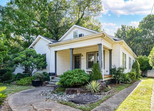 Property at 4317 Commonwealth Ave, Charlotte, NC 28205, 3 beds, 2 baths