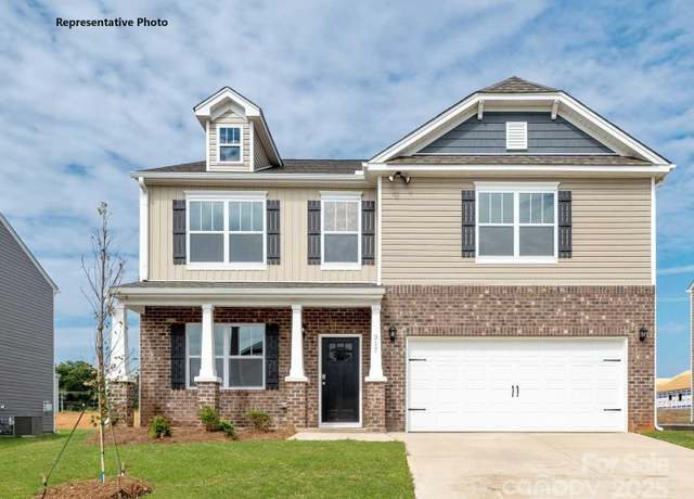 Property at 6704 Barcelona Way, Charlotte, NC 28214, 4 beds, 2.5 baths