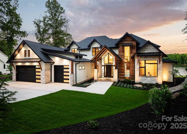 Property at 301 Riverwood Rd, Mooresville, NC 28117, 5 beds, 4.5 baths