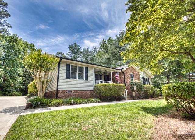 Property at 2434 Olewoods Ct, Rock Hill, SC 29732, 3 beds, 2.5 baths