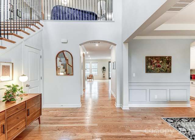 Property at 319 S San Agustin Dr, Mooresville, NC 28117, 4 beds, 4.5 baths