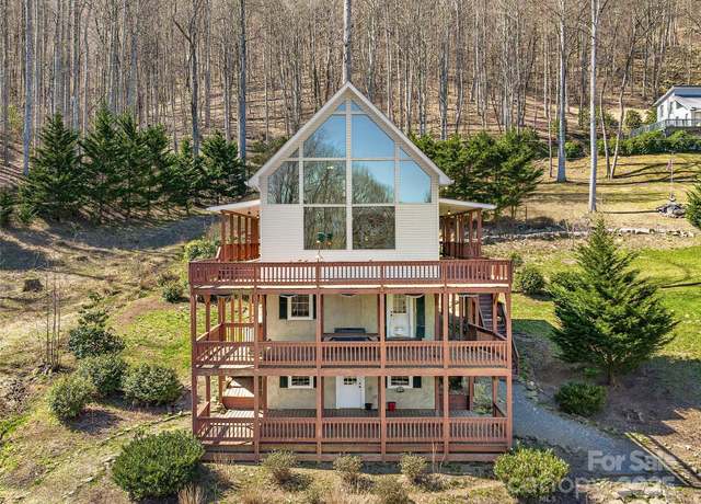 Property at 575 Twin Brook Dr, Waynesville, NC 28785, 4 beds, 4 baths