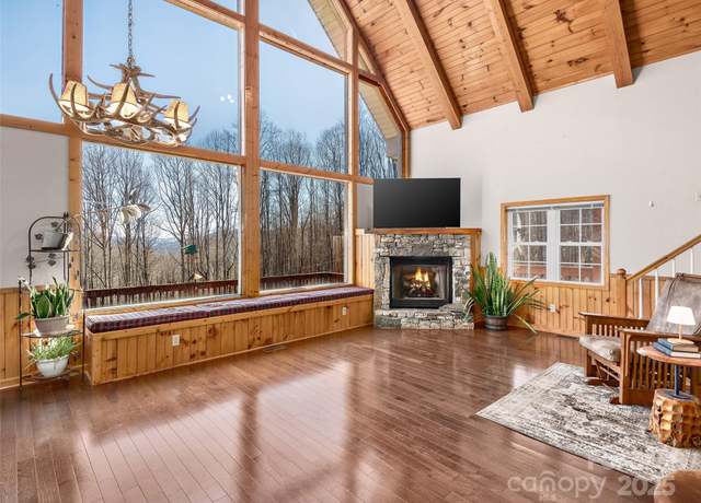 Property at 575 Twin Brook Dr, Waynesville, NC 28785, 4 beds, 4 baths