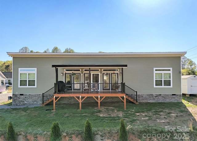 Property at 380 Carolina Ave, Marion, NC 28752, 2 beds, 2 baths
