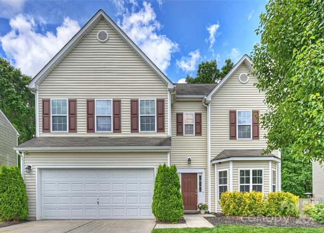 Property at 9321 Bradstreet Commons Way, Charlotte, NC 28215, 4 beds, 2.5 baths