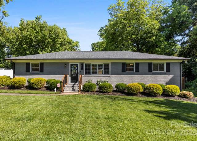 Property at 7921 Willhill Rd, Mint Hill, NC 28227, 3 beds, 2 baths