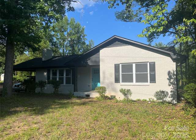 Property at 1128 Grady St, Salisbury, NC 28144, 3 beds, 2 baths